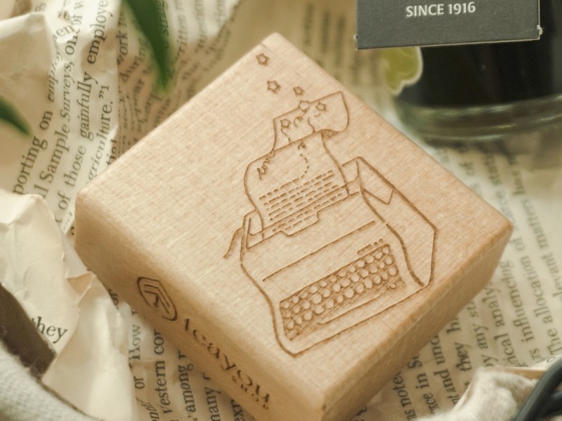 Teayou Rubber Stamp Enchanted Library - Typewriter